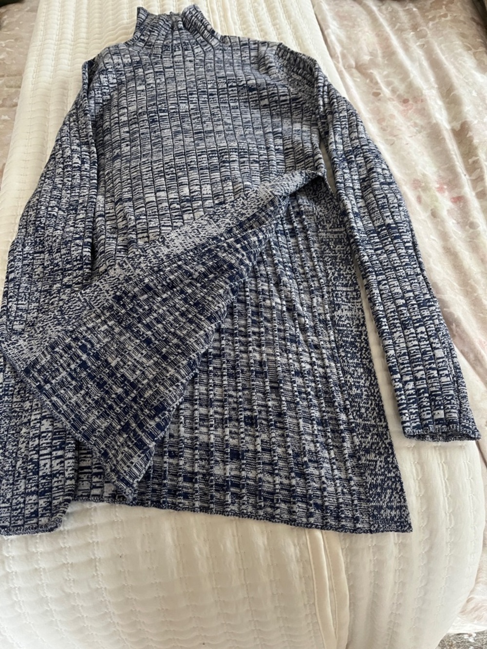 Intermix Sweater Size Small - Picture 2 of 5